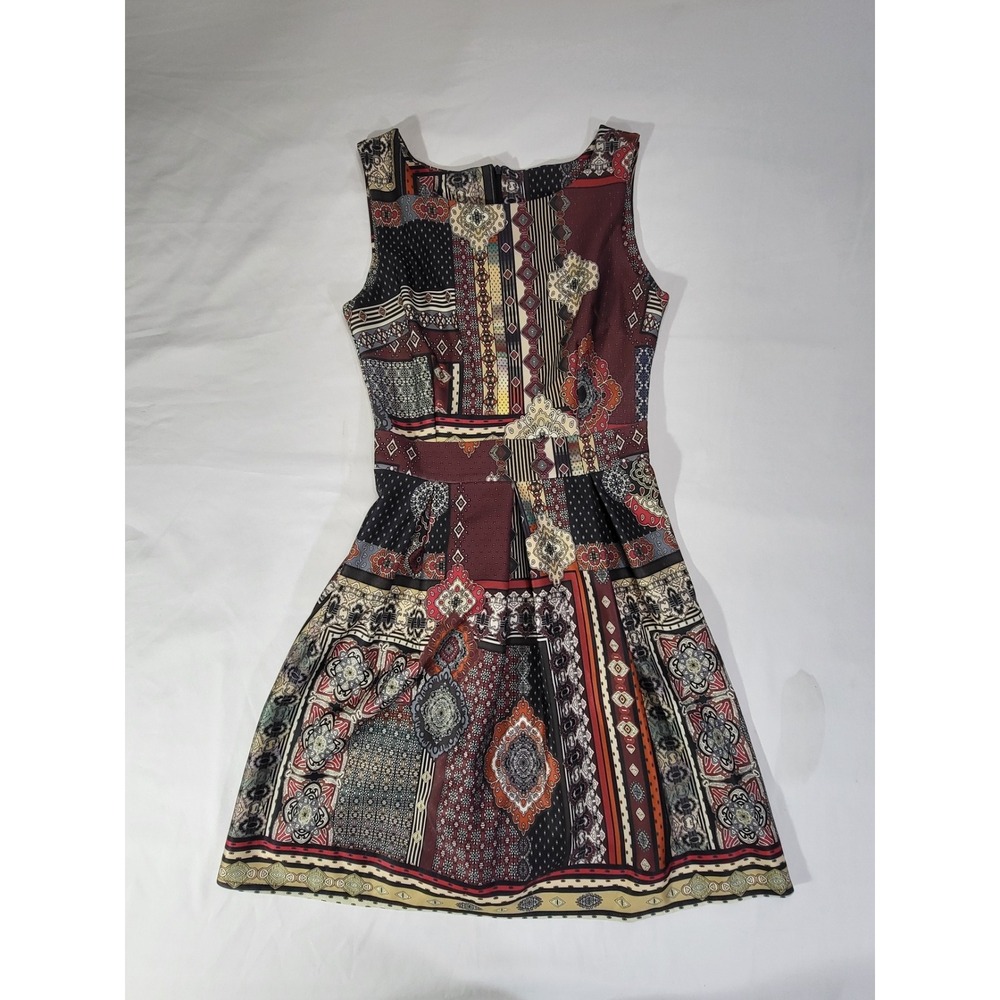 Patchwork Medallion Print Sleeveless Fit and Flare Dress Burgundy Navy Small